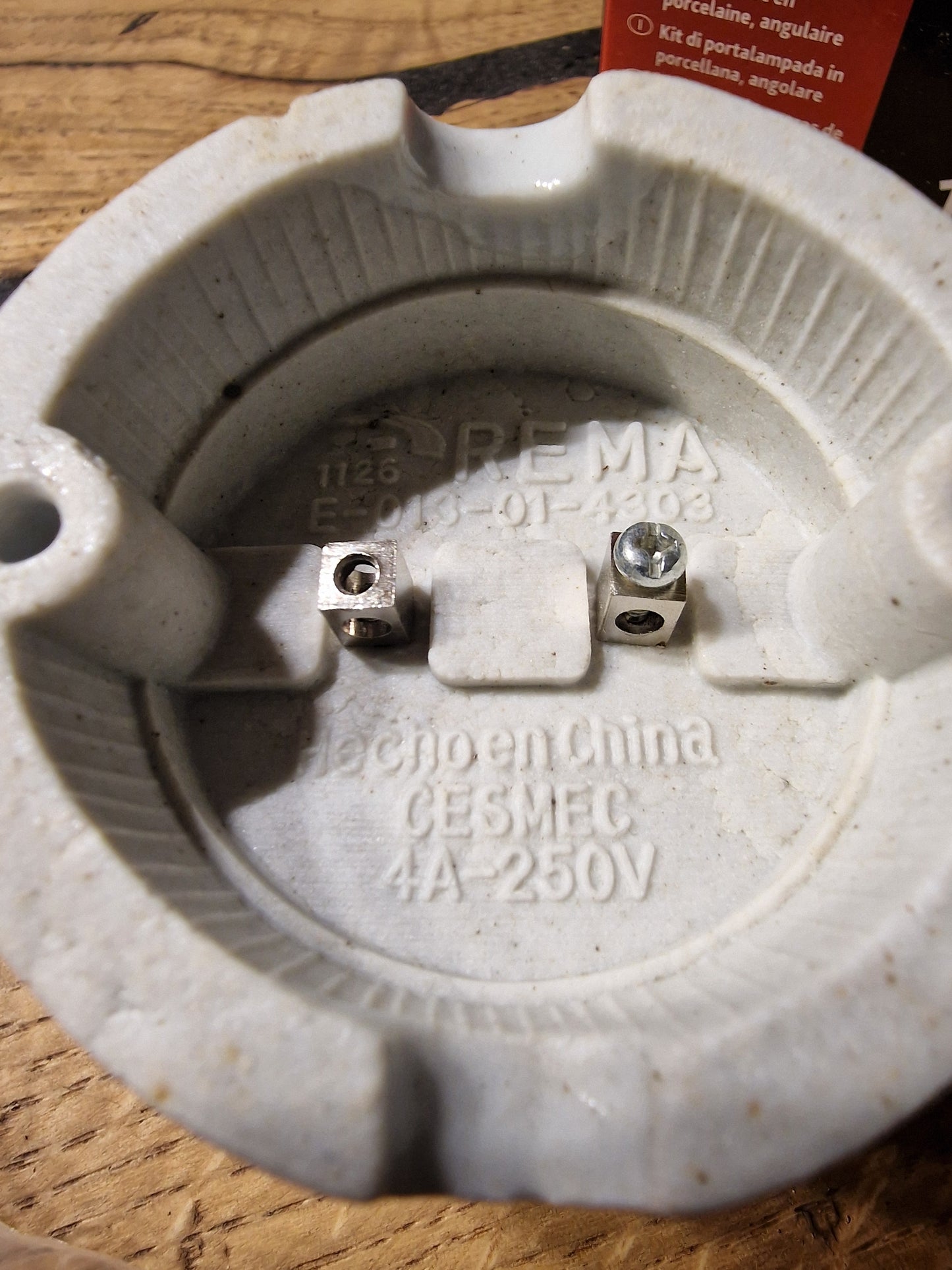 B-Ware TRIXIE Pro Socket – Porzellanfassung Bausatz, abgewinkelt